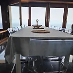 Gonzalez Sea Views 住宿加早餐酒店 4*
