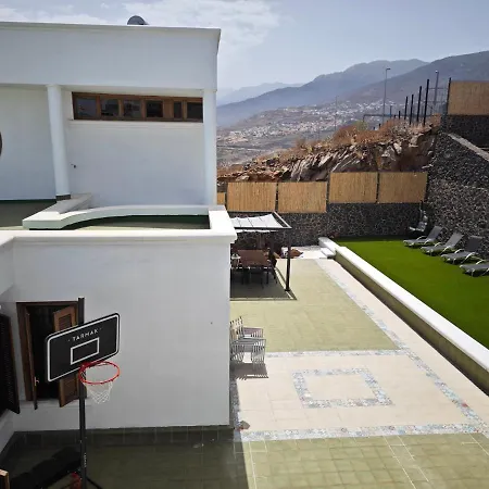 Villa Gonzalez Sea Views 4* Radazul