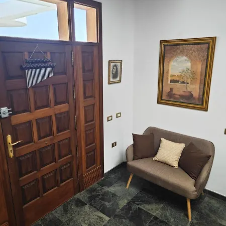 Gonzalez Sea Views Bed & Breakfast 4*