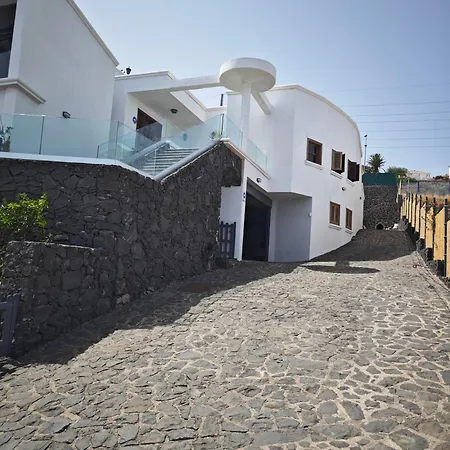 Gonzalez Sea Views Bed and breakfast