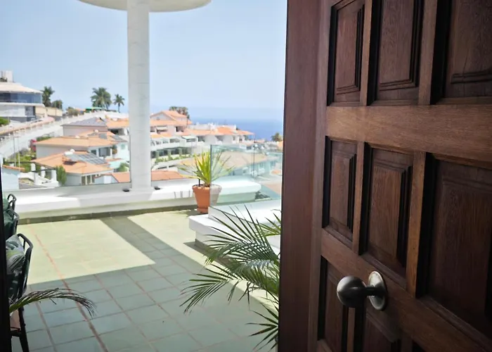 Gonzalez Sea Views 4*