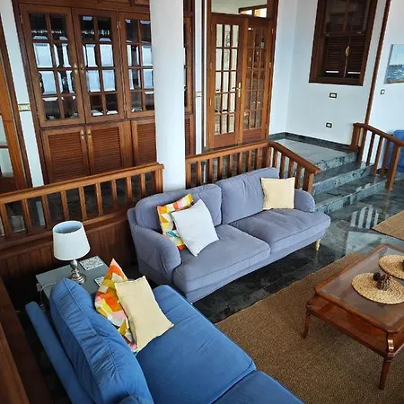 Alojamento de Acomodação e Pequeno-almoço Gonzalez Sea Views Radazul