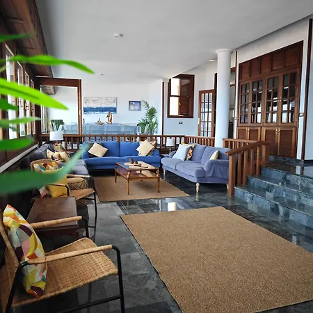 Villa Gonzalez Sea Views 4* Radazul