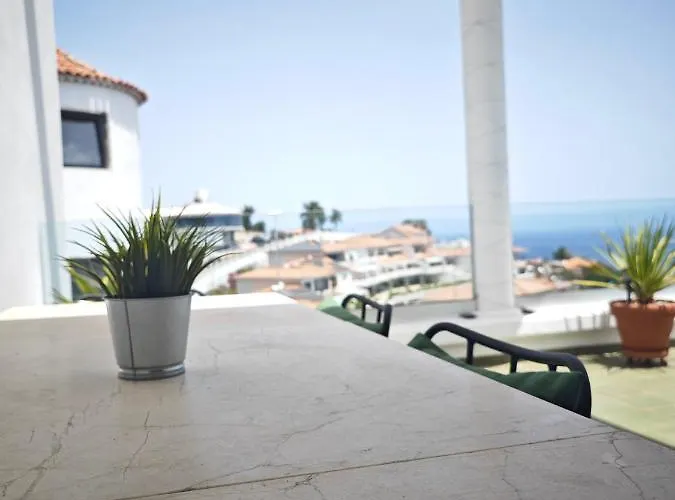 Gonzalez Sea Views 4*