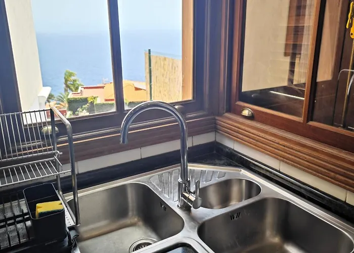 Gonzalez Sea Views 4*